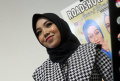 Alunan Suaranya Lembut, Azura Pedora Senang Berduet Dengan Khairat