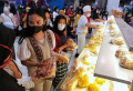 Antre Membeli Roti usai Nonton Barongsai di Festival Citylink Antre Membeli Roti usai Nonton Barongsai di Festival Citylink