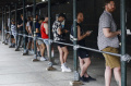 Antrean Panjang Warga New York Demi Vaksin Cacar Monyet