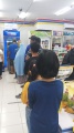 Antrian Warga Ambil Uang di ATM Bank BCA