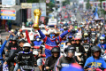 Arak-arakan Pemain Arema FC dan Aremania