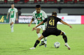 Arema FC Bungkam PSS Sleman 2-0 Tanpa Balas