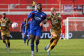 Arema FC Imbangi Dewa United di Stadion Soepriadi Blitar