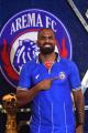 arema-fc-kenalkan-pemain-asing-baru_20240701_160125.jpg