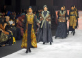arinz-by-arunda-nurma-usung-batik-klasik-bergaya-aristokrat_20230910_115002.jpg