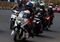 Arus Balik Pemudik Motor Melintas di Jalan Kalimalang