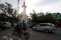 Arus lalu lintas depan gereja katedral Makassar Kembali Normal