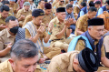 asn-kota-bandung-gelar-salat-minta-hujan_20231009_173241.jpg