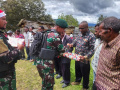 awali-2023-satgas-yonif-mekanis-203ak-adakan-ibadah-bersama_20230103_144809.jpg