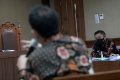 Azis Syamsuddin Bersaksi di Sidang Robin Pattuju