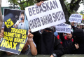 Bahar bin Smith Divonis 6 Bulan 15 Hari Penjara
