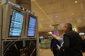 bandara-tel-aviv-membatalkan-sejumlah-penerbangan_20231008_134151.jpg