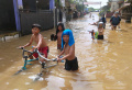 Banjir Rendam Kampung Muara