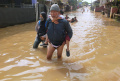 Banjir Rendam Kampung Muara