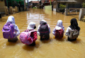 Banjir Rendam Permukiman Warga di Kampung Ciputat Kabupaten Bandung