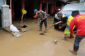 Banjir Rendam Perumahan Pondok Gede Permai