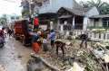 banjir-rendam-perumahan-pondok-gede-permai_20220217_191131.jpg