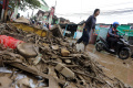 Banjir Rendam Perumahan Pondok Gede Permai