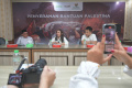 bantuan-uung-victoria-finky-untuk-palestina-lewat-baznas-jatim_20231116_212201.jpg