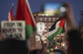 bendera-palestina-berkibar-di-depan-gedung-putih-amerika-serikat_20240114_092406.jpg