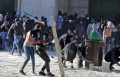 Bentrok Warga Palestina dan Polisi Israel di Masjid Al-Aqsa
