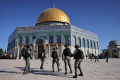 Bentrok Warga Palestina dan Polisi Israel di Masjid Al-Aqsa