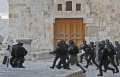 Bentrokan Kembali Terjadi di Masjid Al-Aqsa