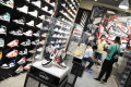 berburu-sepatu-sneakers-terbaru-di-senikersku_20220304_195316.jpg