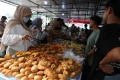 Berburu Takjil Ramadan di Kawasan Benhil