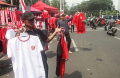 berkah-pedagang-jersey-timnas-indonesia_20240910_200612.jpg