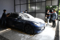 Bikin Kinclong Mobil Super Car dengan Glass Coating
