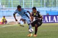 Bola Arif Ariyanto Dihadang Wildansyah