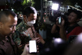 bupati-lamongan-yuhronur-effendi-diperiksa-kpk_20231012_210628.jpg