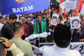 Buruh dan Mahasiswa Batam Aksi Tolak Kenaikan Harga BBM
