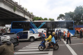 Bus TransJakarta Menambrak Pembatas Jalan