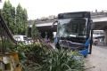 Bus TransJakarta Menambrak Pembatas Jalan