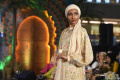 Busana Muslim Glamour Ala Bangsawan London Rancangan Gita Orlin