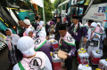 Calon Haji Kloter Pertama Tiba di Asrama Haji Surabaya