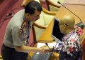Calon Kapolri BG Berjabat Tangan dengan Anggota Komisi III