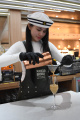 Content Creator Asal Surabaya Zoe Levana Belajar Meracik Minuman