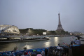 Defile Kontingen Indonesia pada Pembukaan Olimpiade Paris 2024