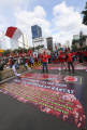 demo-buruh-di-kawasan-patung-kuda-jakarta_20220521_190351.jpg