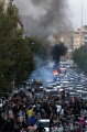 Demo Memanas di Iran, Korban Bertambah dan Internet Diputus