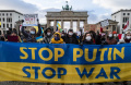 Demo Mengecam Konflik Rusia-Ukraina Demo Mengecam Konflik Rusia-Ukraina