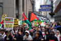 demo-pendukung-palestine-dan-israel-saling-berhadapan-di-amerika_20231009_114143.jpg