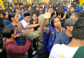 Demo Tolak Kenaikan Harga BBM di Bandung, Dua Kelompok Mahasiswa Ricuh