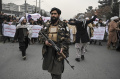 Demo Warga Afghanistan Mendukung Tindakan Pemerintahan Taliban