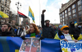 Demo Warga Ukraina di Tengah Ancaman Invasi Rusia