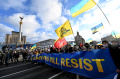 Demo Warga Ukraina di Tengah Ancaman Invasi Rusia
