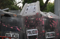 demonstran-pro-palestina-bentrok-dengan-polisi-di-kedubes-israel_20240529_165138.jpg